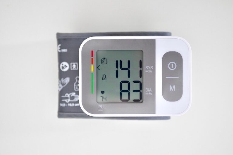 hipertensión tensiómetro monitor tensión arterial