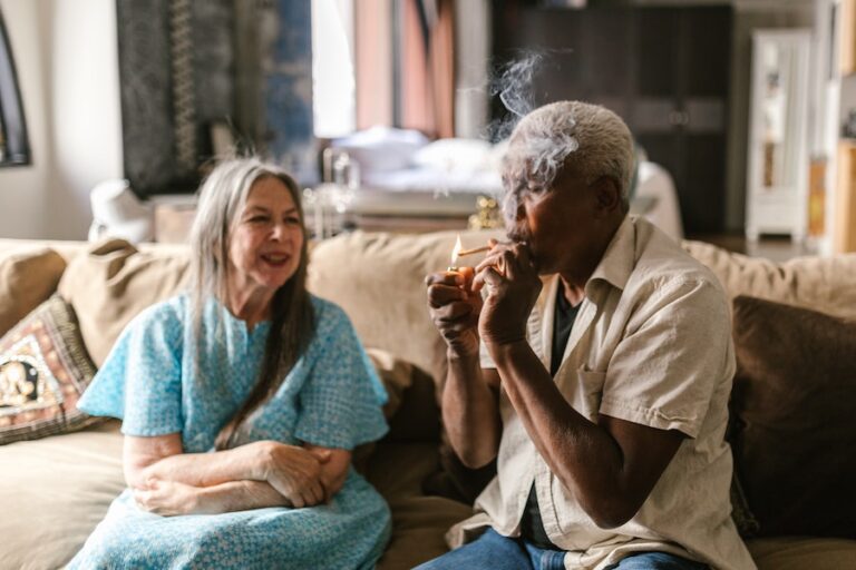 cannabis personas mayores